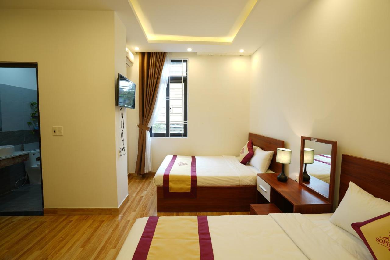 Sapphire Hotel Hue Exteriör bild