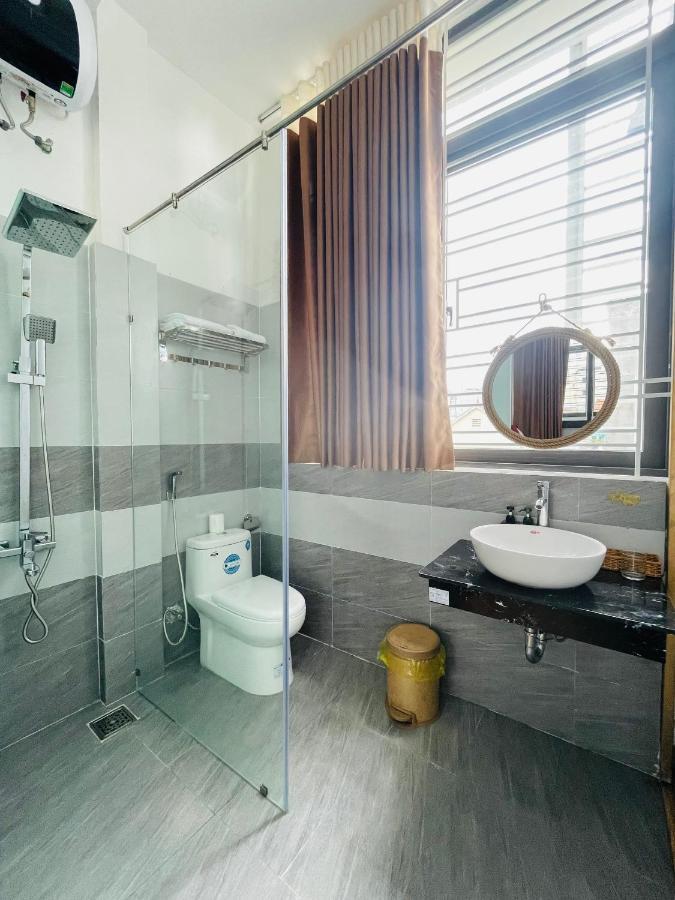 Sapphire Hotel Hue Exteriör bild